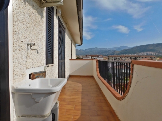 Santa Maria Del Cedro Renovated  Attic apartment